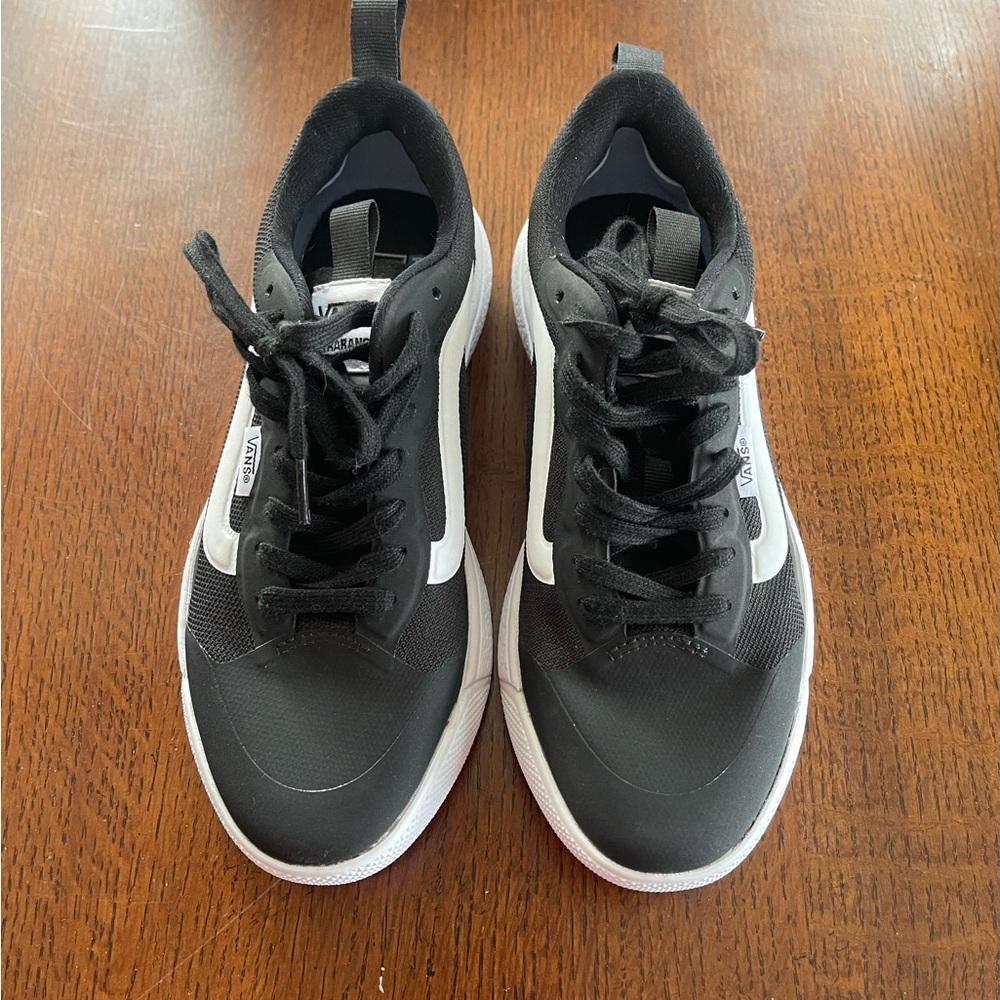 Vans Black Ultrarange